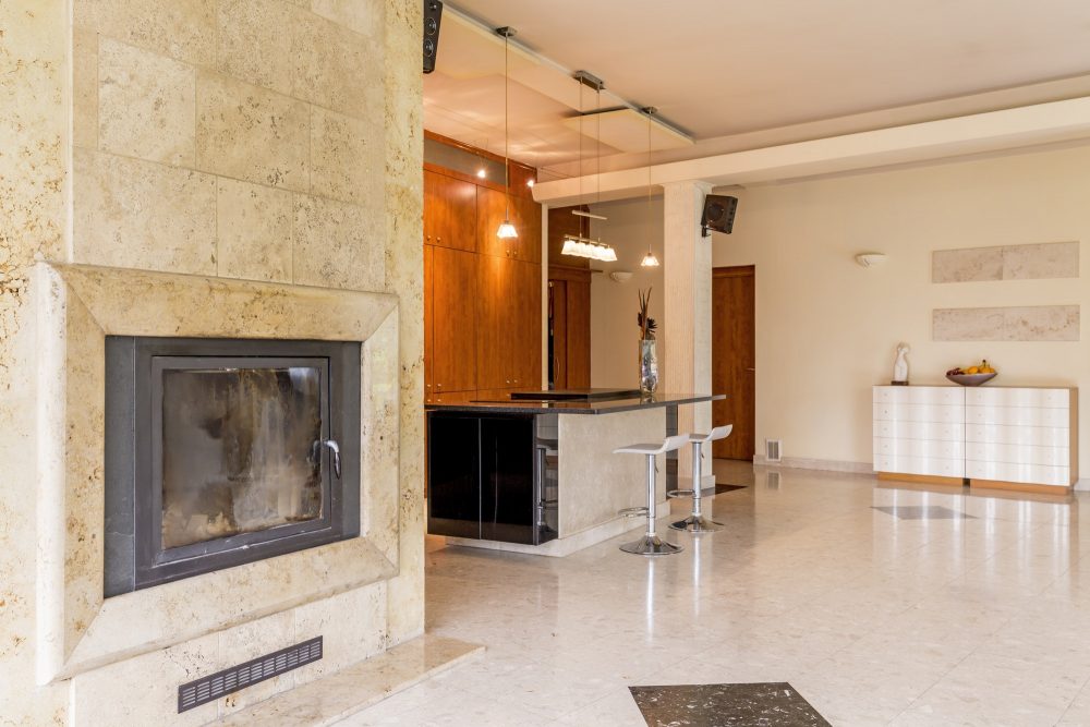 Light and spacious living room